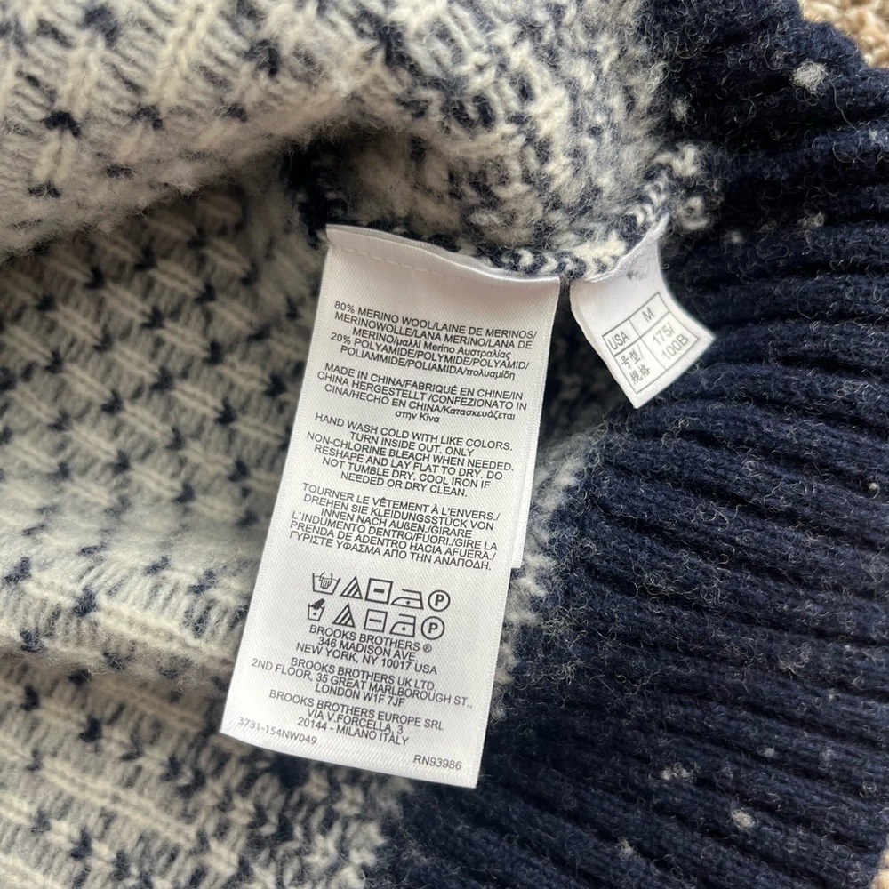 Brooks Brothers Navy and White Crewneck Sweater - Picture 3 of 3